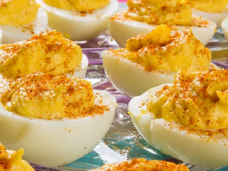 Пълнени фаршировани яйца с горчица и майонеза - снимка на рецептата